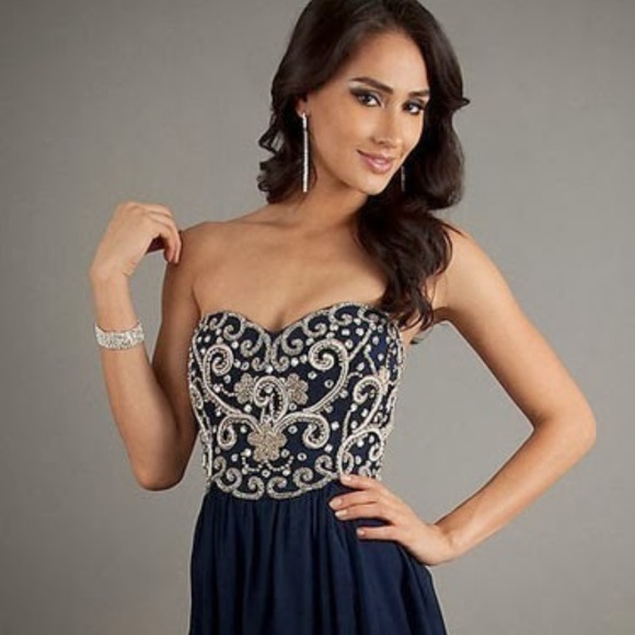 Sean Collection Dresses & Skirts - Sean Collection Prom/Homecoming Dress